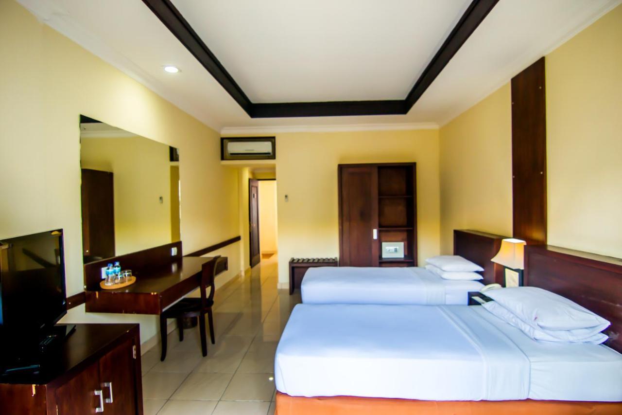 Champlung Mas Hotel Legian, Kuta Exterior foto