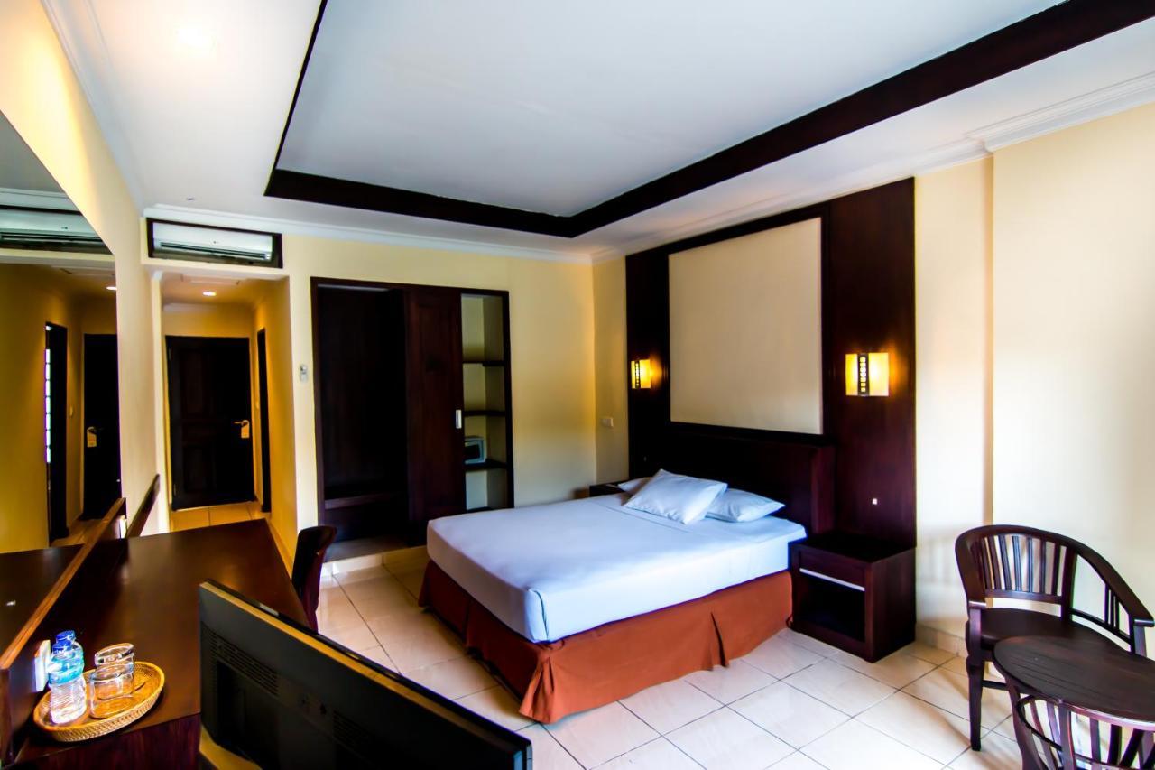 Champlung Mas Hotel Legian, Kuta Exterior foto