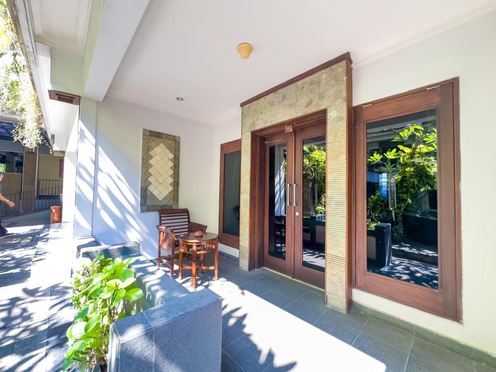 Champlung Mas Hotel Legian, Kuta Exterior foto